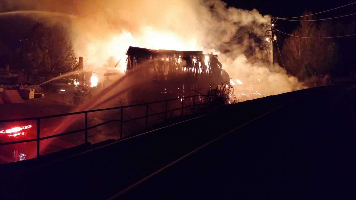 Images Maysville fire