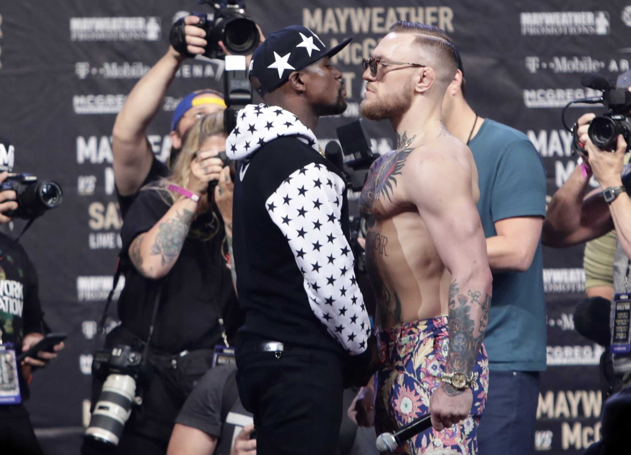 Floyd Mayweather, Conor McGregor hurl insults at news conference – Daily  News