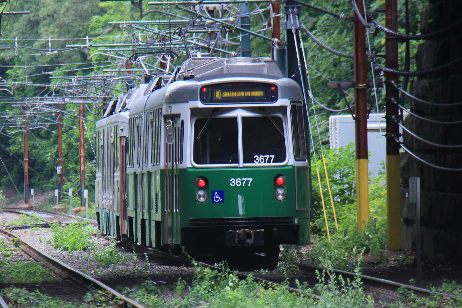 MBTA Delays Opening Of First New Segment Of Green Line Extension   Mbta Green Line Generic Summer 2 Jpg 1561151814 