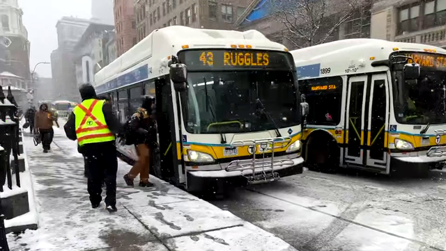 'Electrical problem' disrupts Red Line service - Vimarsana News