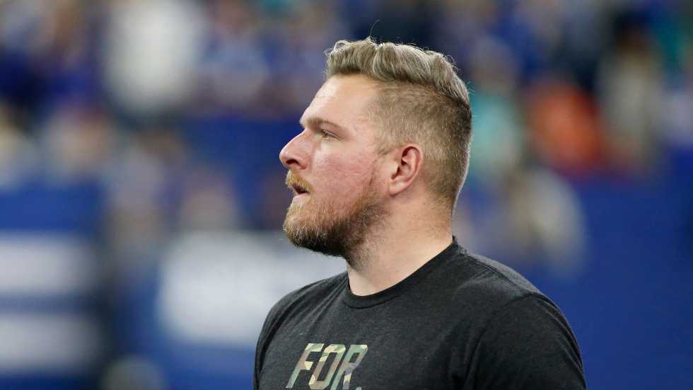 Last play of Steelers-Browns game cost Plum's Pat McAfee, his fans