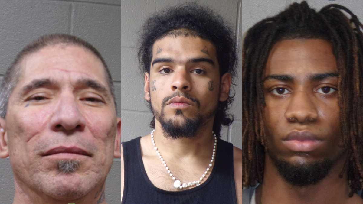 3 men escape from SW Missouri jail after assaulting officer