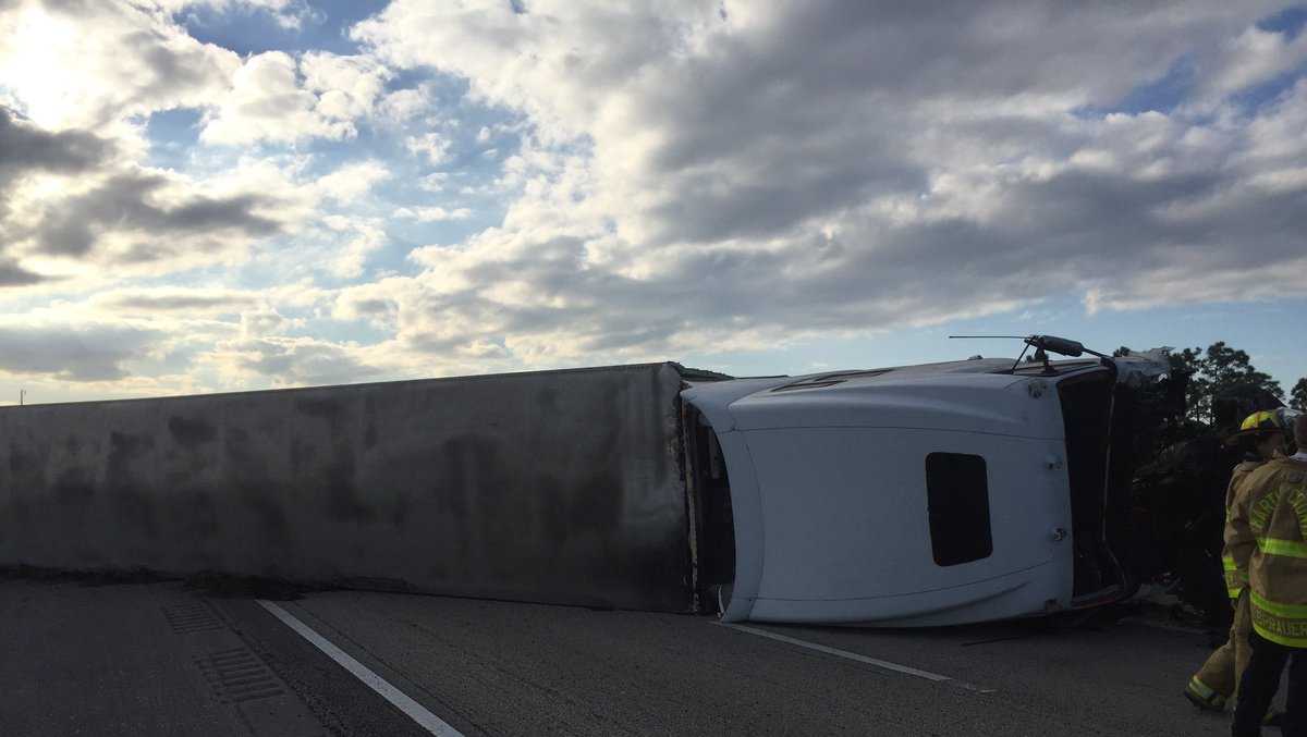 Tractor-trailer crash closes lanes on I-95