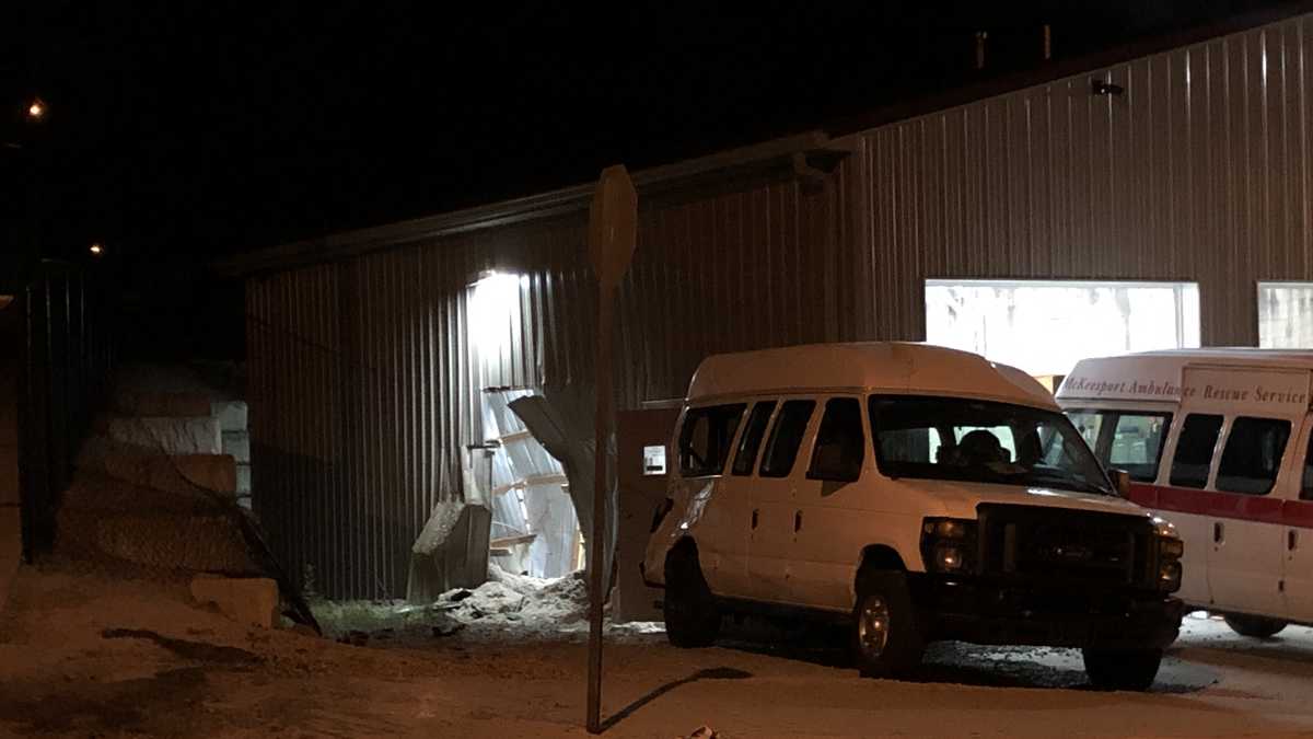 Vehicle crashes into McKeesport ambulance building