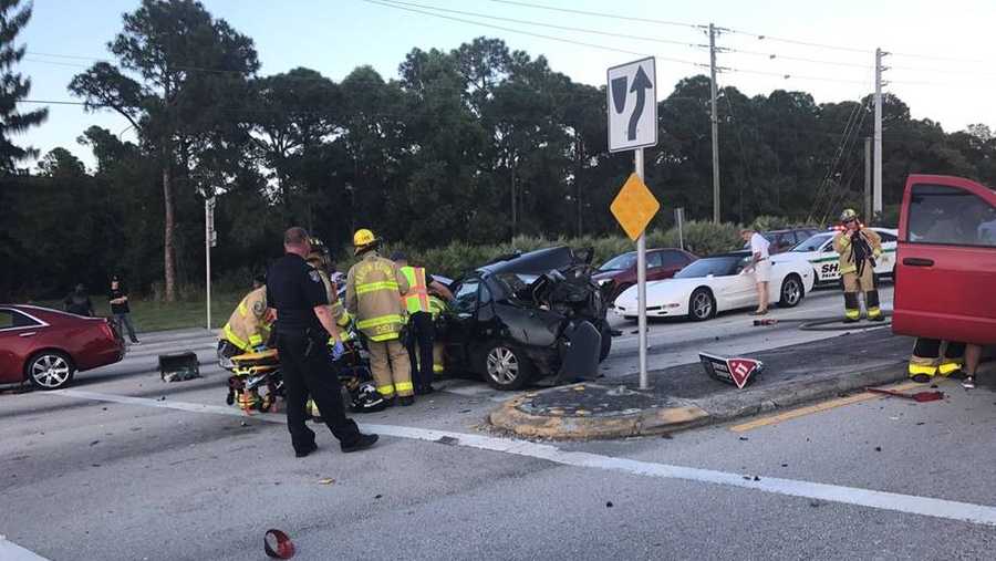 Crash with injuries causes traffic delays in Stuart