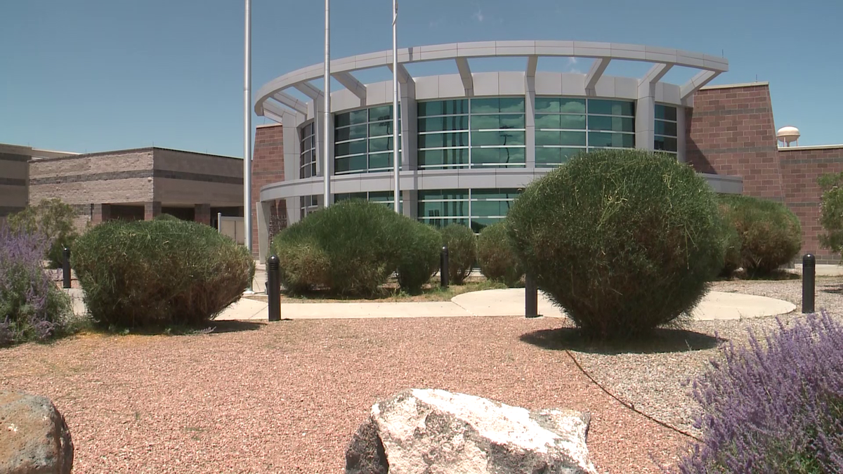 Inmate dies at MDC following two medical emergencies - KOAT