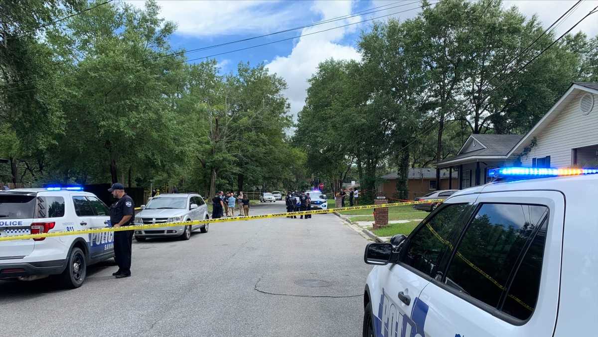 Savannah police investigating deadly shooting on Meadows Avenue