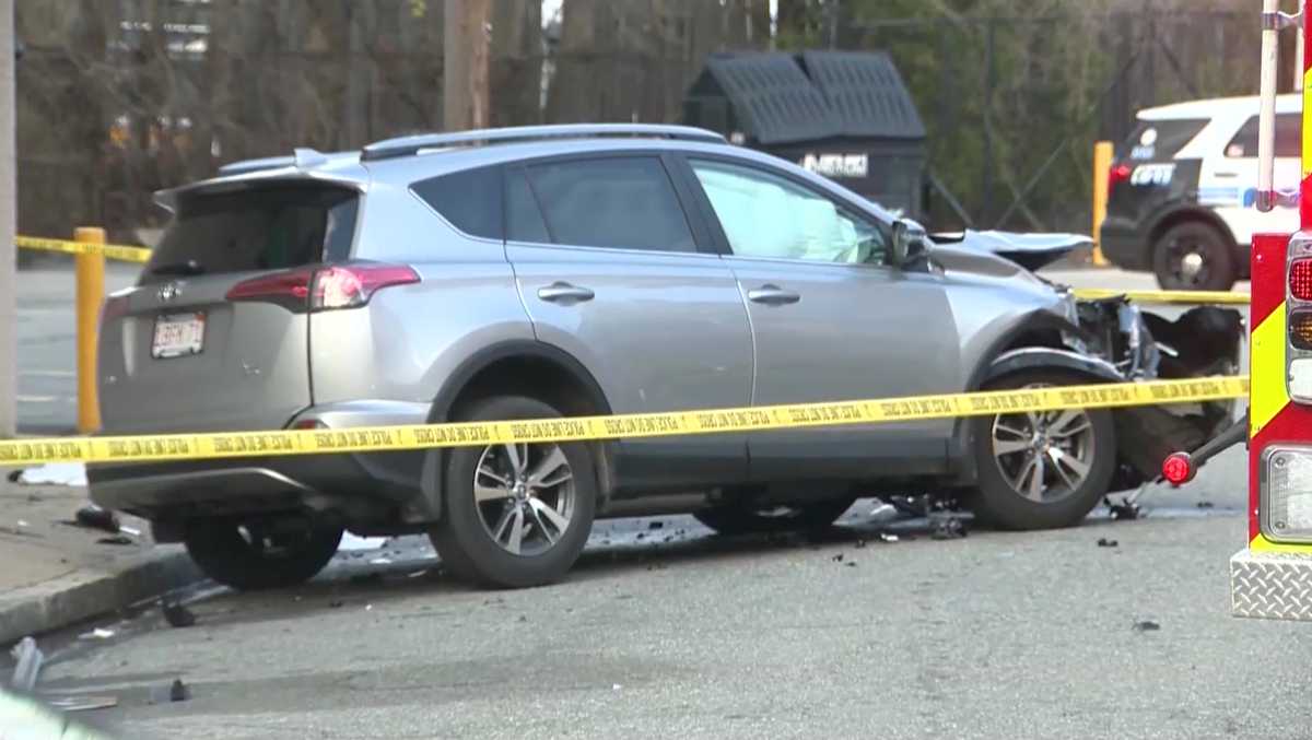 Teen driver charged with OUI in crash that killed pedestrian, injured ...