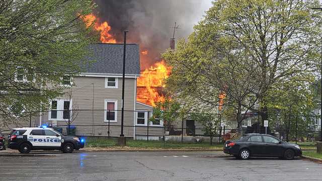 Multi-alarm fire breaks out in Medford neighborhood - Vimarsana News