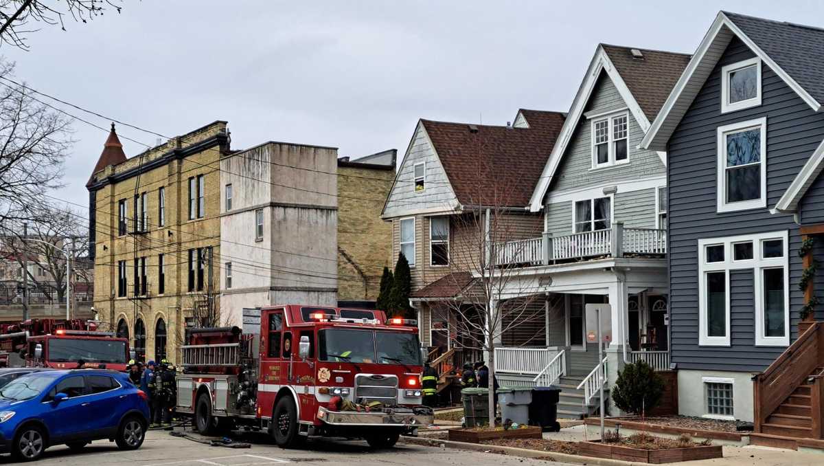 Fire crews battle blaze on Milwaukee's East Side