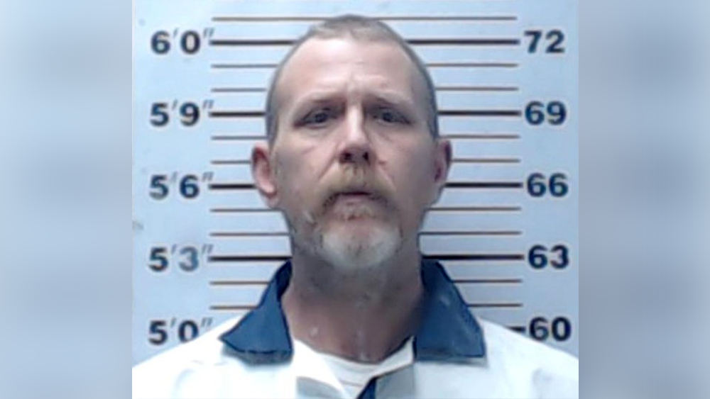 Deputies in Georgia searching for burglary suspect on the run