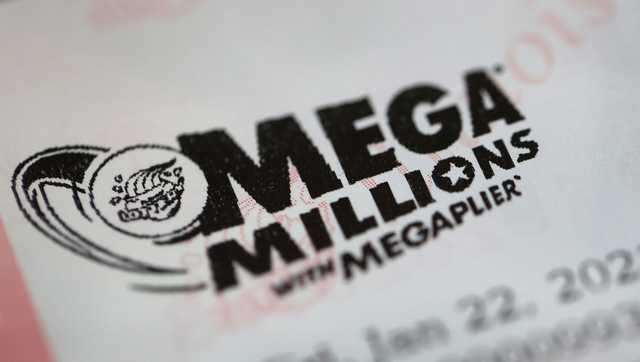 Winner of $1.6 billion Mega Millions jackpot claims prize in Florida