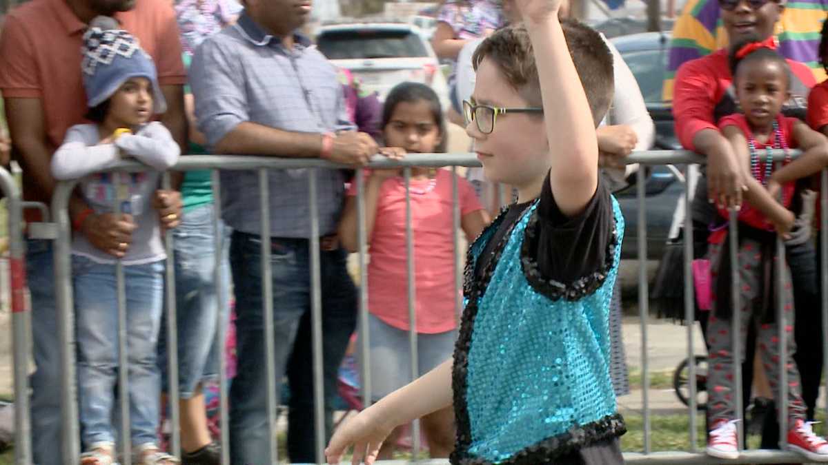 SLIDESHOW Krewe of Little Rascals parade in Metairie