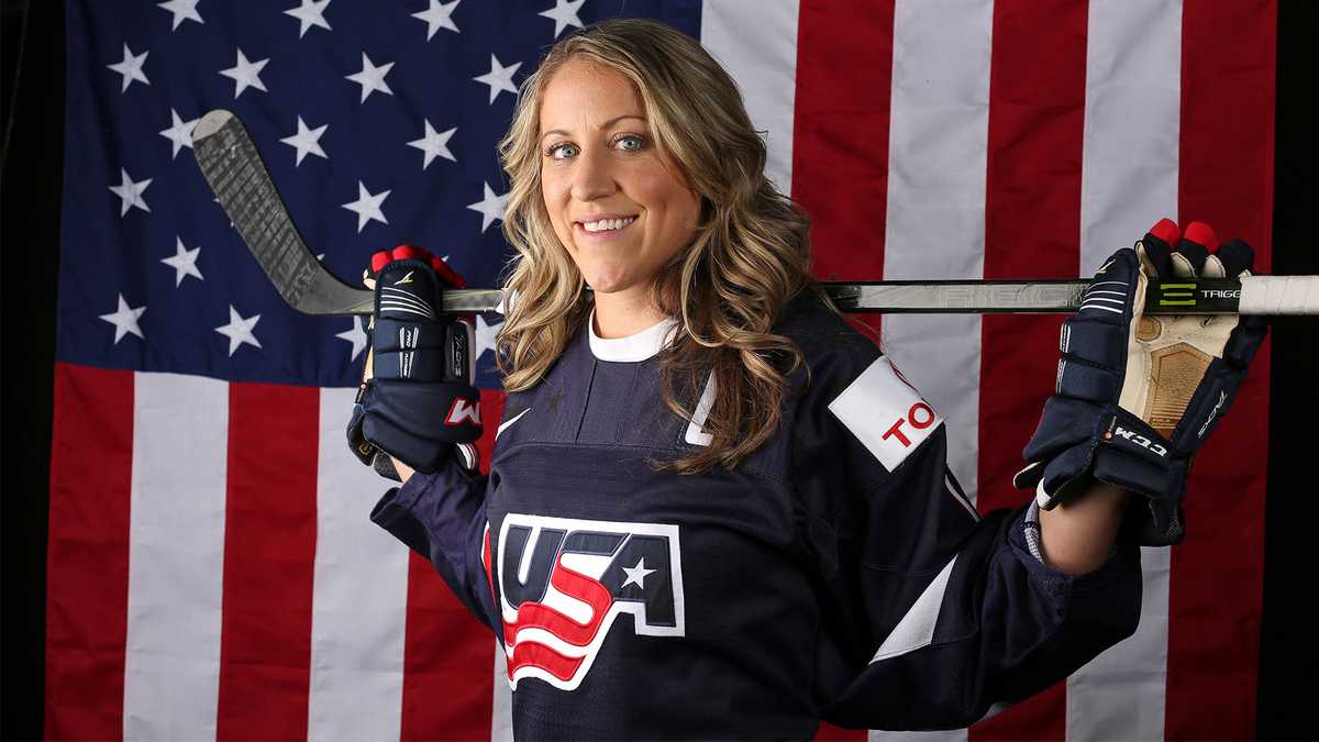 Mass. native, Olympic champion retires from US women's hockey