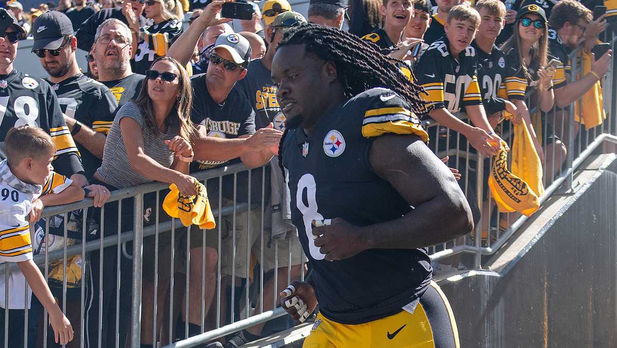 Kansas City Chiefs linebacker Melvin Ingram during the first half