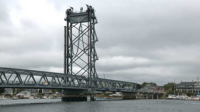 NH Chronicle: Portsmouth's Memorial Bridge