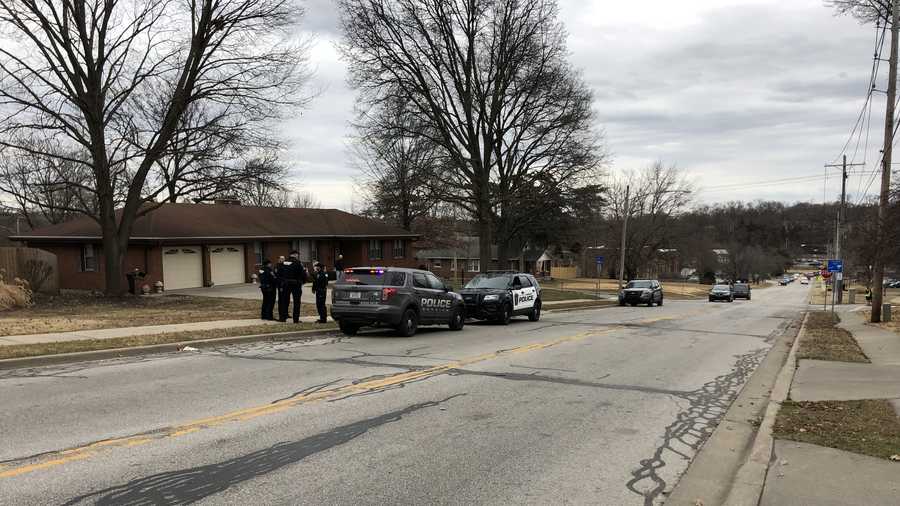 Police investigation in area causes Merriam Park Elementary School to ...