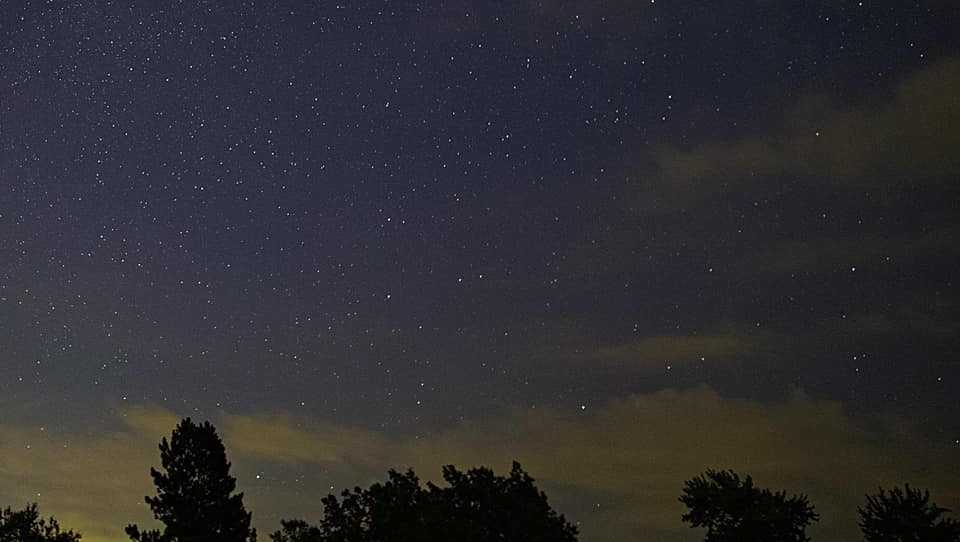 guarda il cielo!  Gli acquazzoni di meteoriti hanno raggiunto il picco su Cincinnati venerdì notte