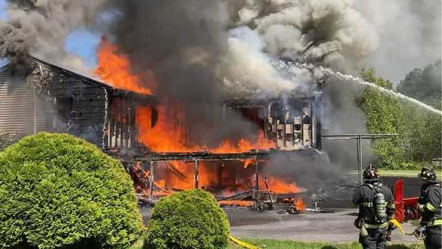 Residents evacuated as flames engulf home in Methuen, Mass. - Vimarsana News
