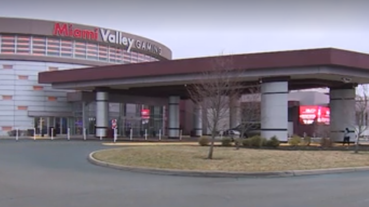 Miami Valley Gaming sportsbook opens in Warren County