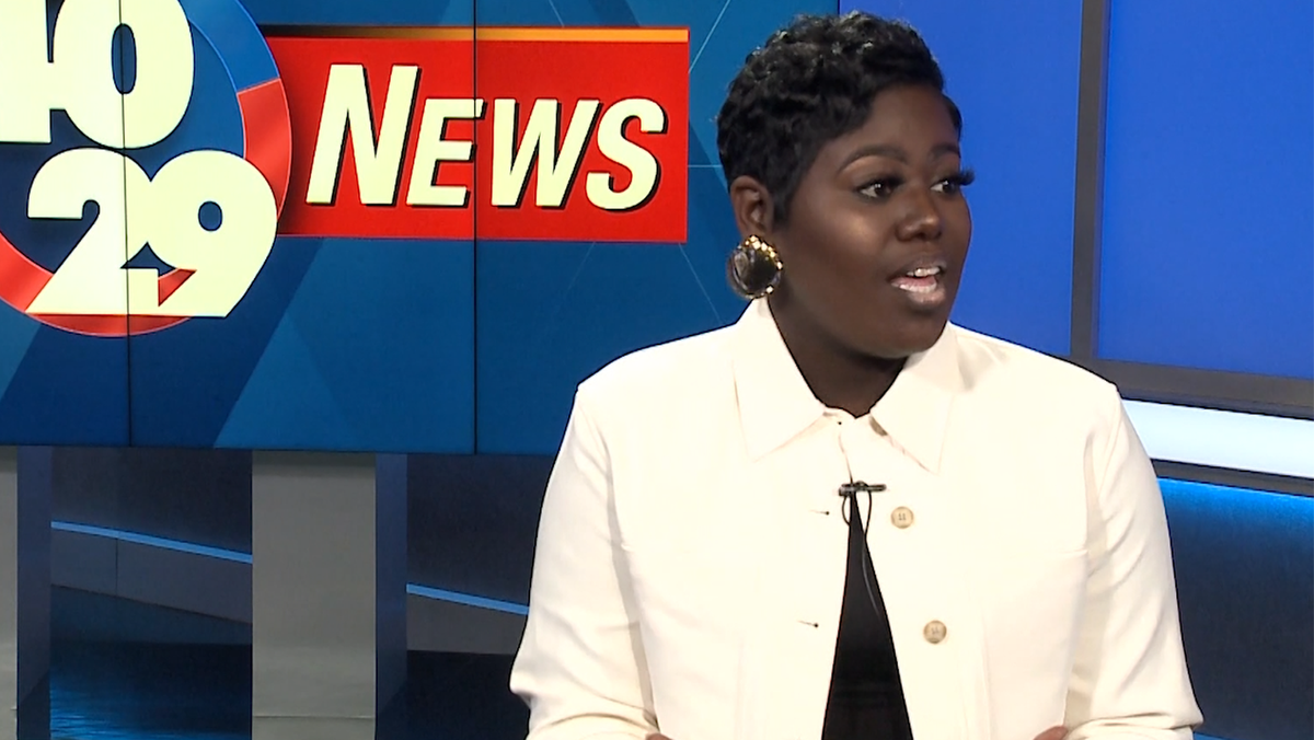 Pine Bluff singer Micaiah Mustafar advances to 'American Idol' Top 20, asks Arkansas for votes