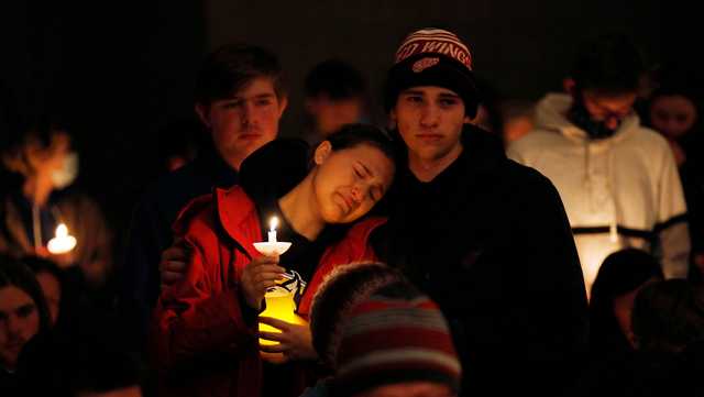 Students grabbed scissors for self-defense, escaped out a window during Michigan high school shooting - Vimarsana News