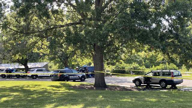 Police: 1 dead, 1 hospitalized after shooting at park in College Hill - Vimarsana News