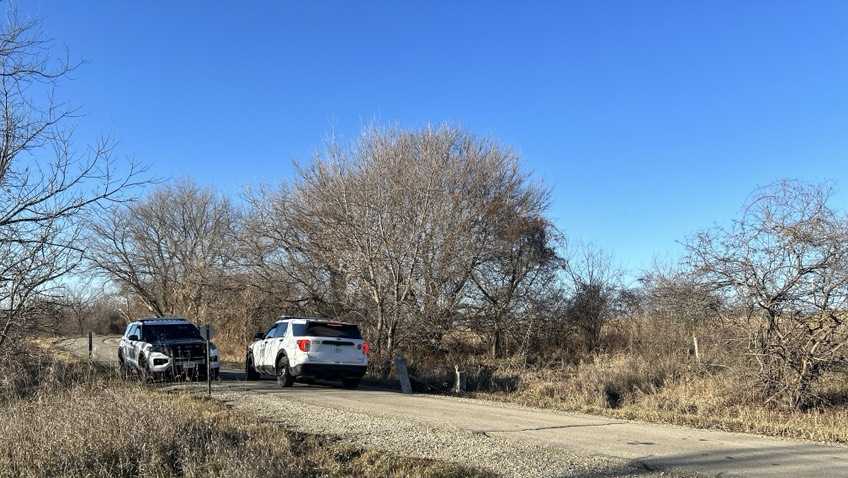 Body found in wooded area in Des Moines, police say