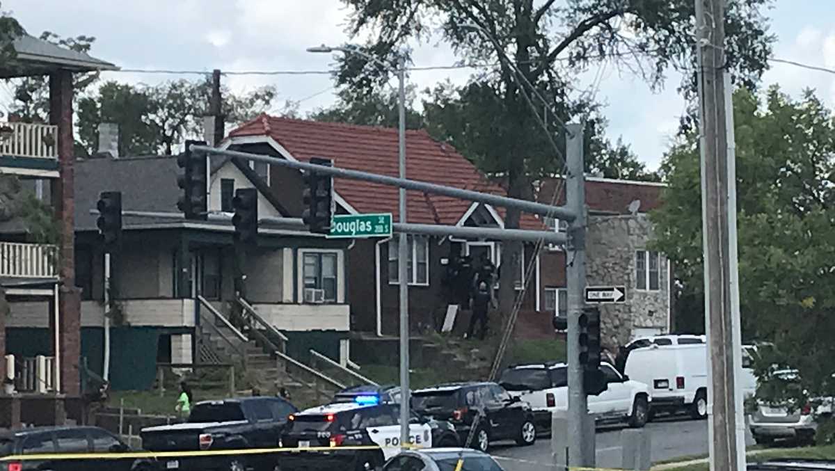 SWAT teams take barricaded suspect into custody - KETV