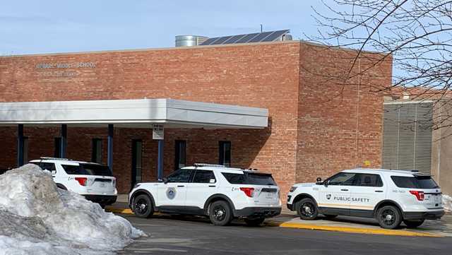 Des Moines middle school says prank call leads to brief lockdown - Vimarsana News