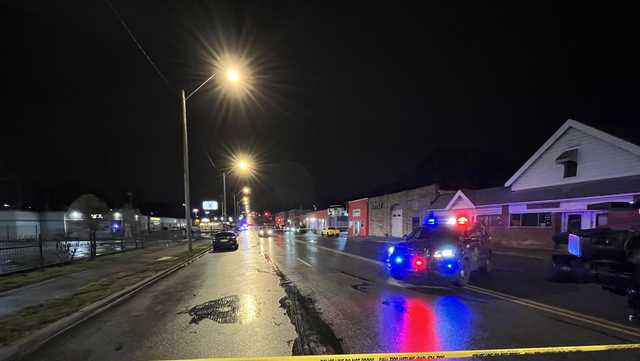 One dead following triple shooting in Kansas City - Vimarsana News