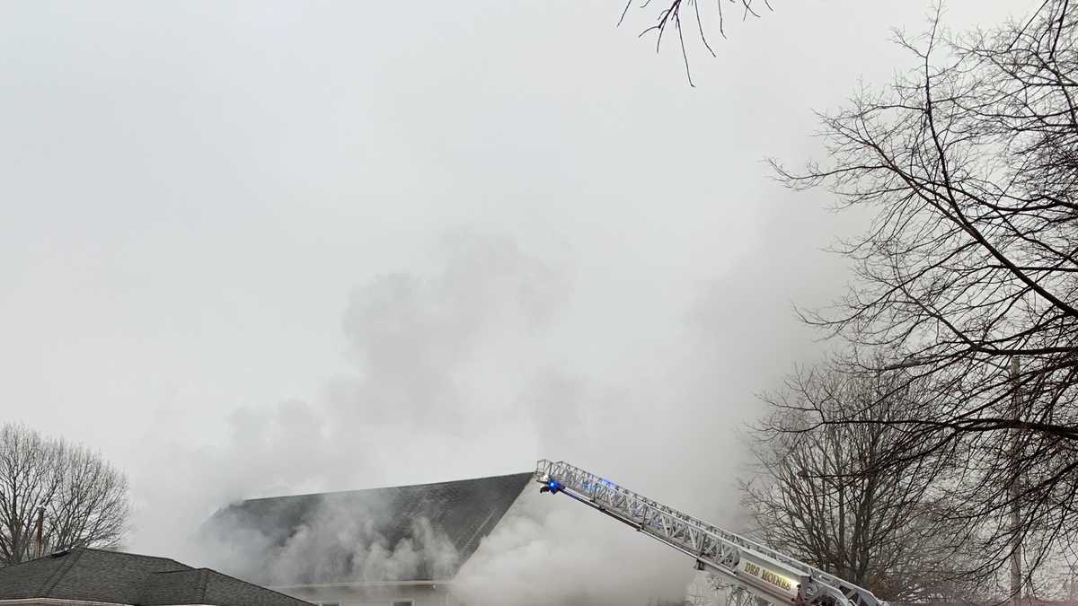 1 injured in Des Moines, Iowa house fire