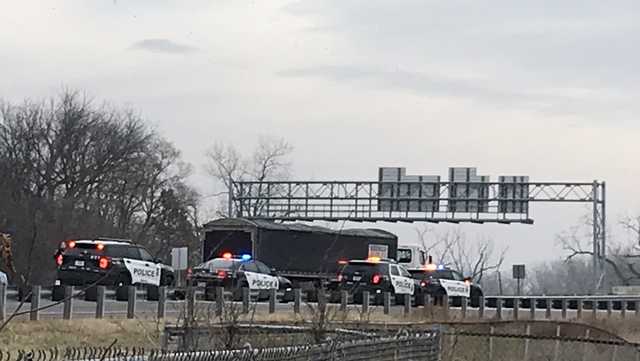 Omaha pedestrian dies after being hit by semi-truck I-680 - Vimarsana News