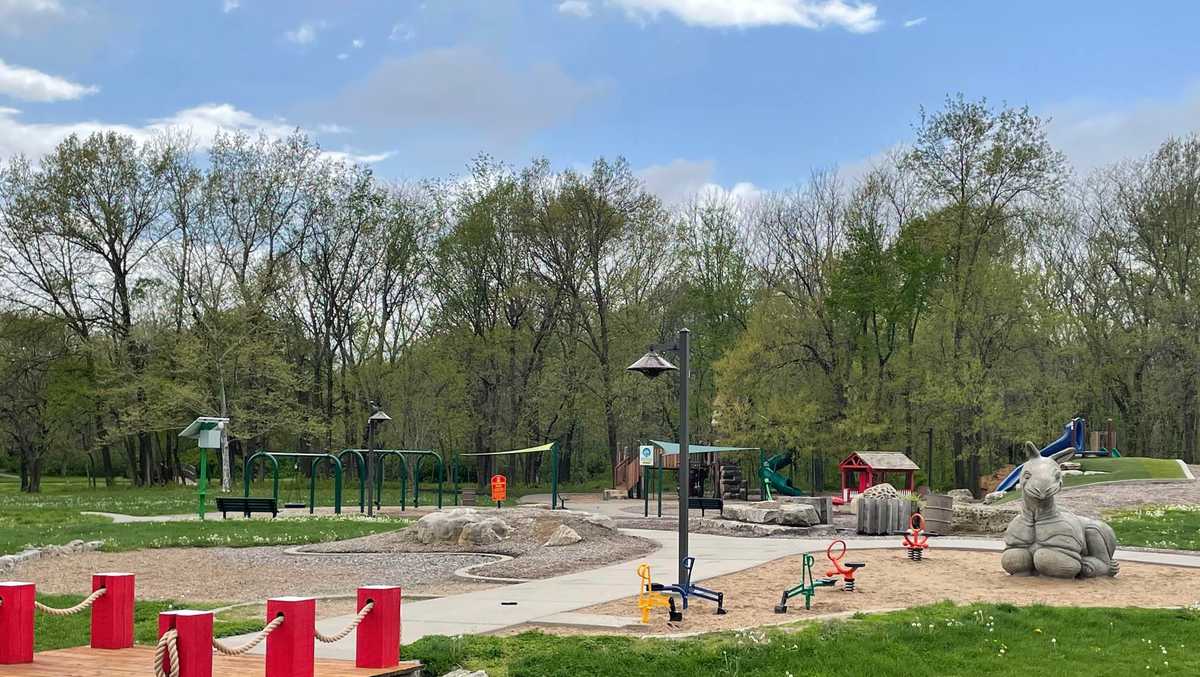 Grandview, Missouri police searching for child sexual assault suspect