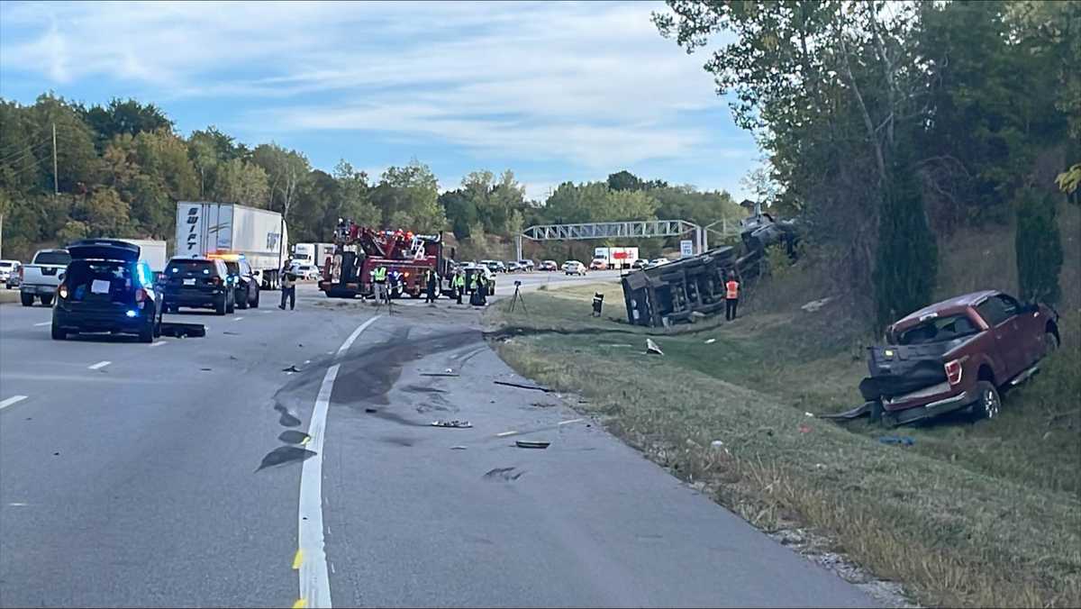 1 killed in crash on I435 near Midland Drive in Shawnee