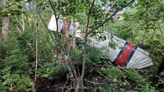 Pilot uninjured after plane crashes near Middleborough bog - Vimarsana News