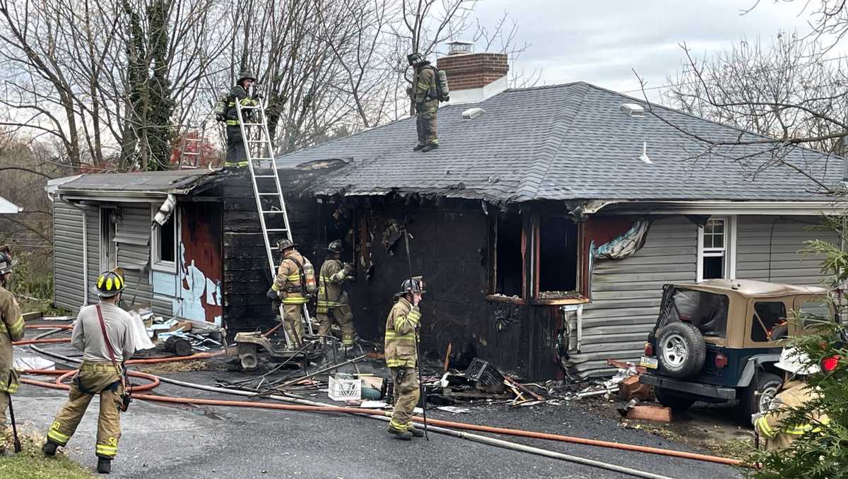Fire damages home in Dauphin County