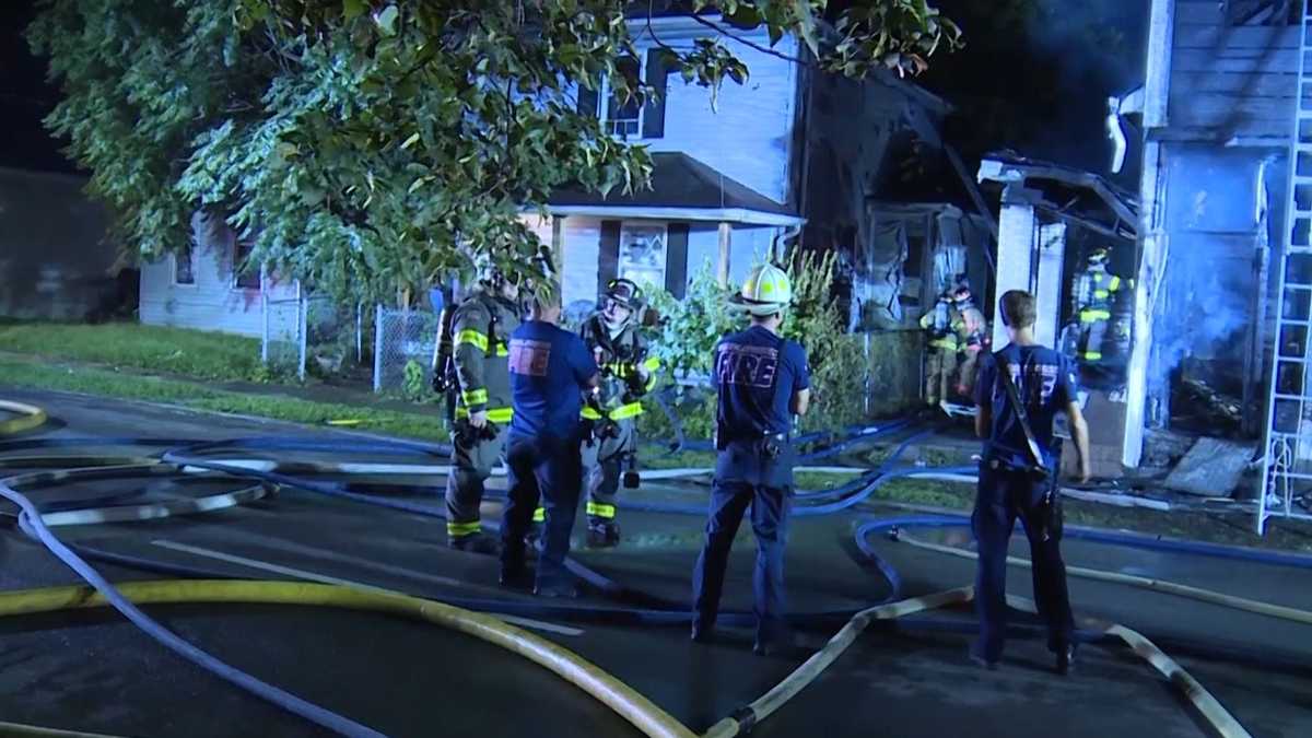 Middletown community reacts to woman being charged for setting house fire