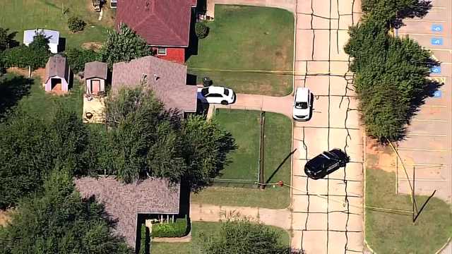 Homeowner shoots intruder who tried breaking into Midwest City house - Vimarsana News
