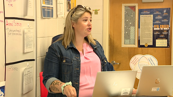 Elizabeth Miegel has two and four legged students at Islands High - Vimarsana News