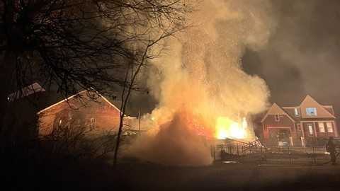 House fire causes damage to nearby homes in South Lebanon