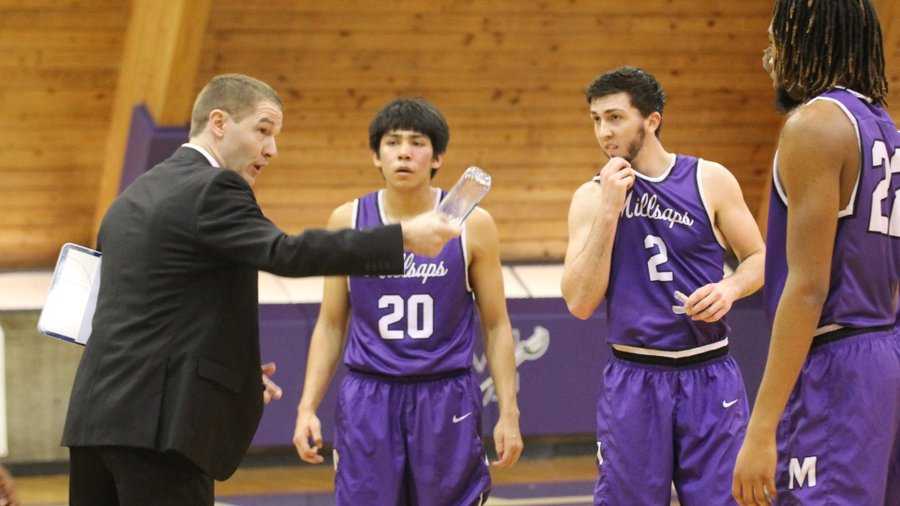 Former Majors assistant returns to lead men's basketball program