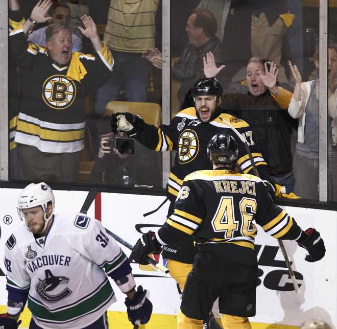 December 20, 2015; Boston, MA, USA; Boston Bruins center David