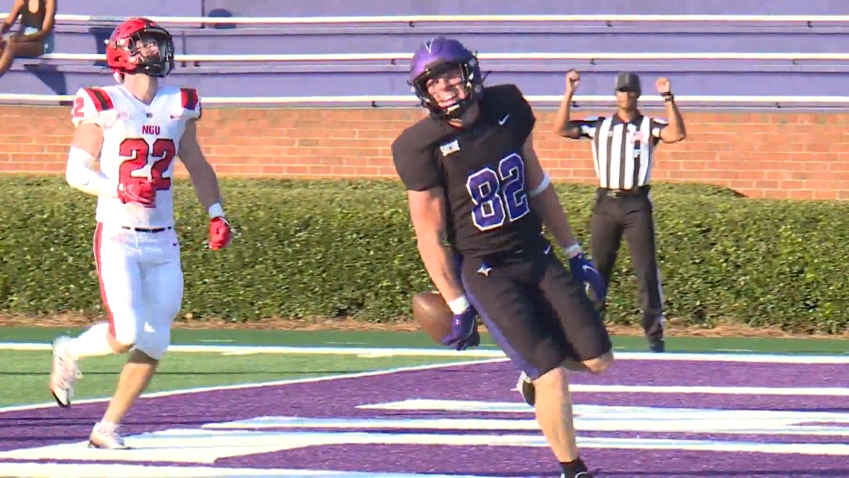 Furman's Miller Signs With Tampa Bay Buccaneers - Furman University