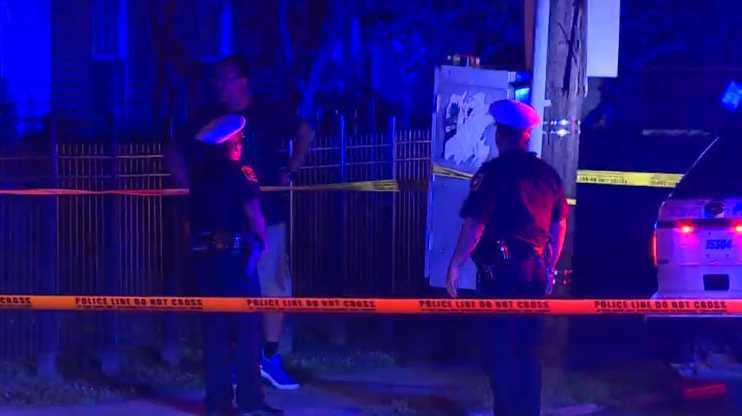 Cincinnati police investigating after shooting victim shows up at hospital