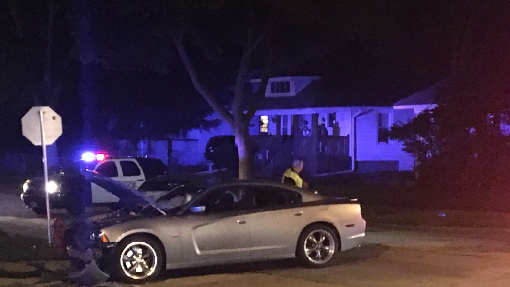 Milwaukee police squad car crashes during pursuit