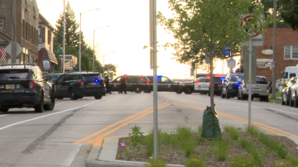 Standoff with Milwaukee police ends in arrest