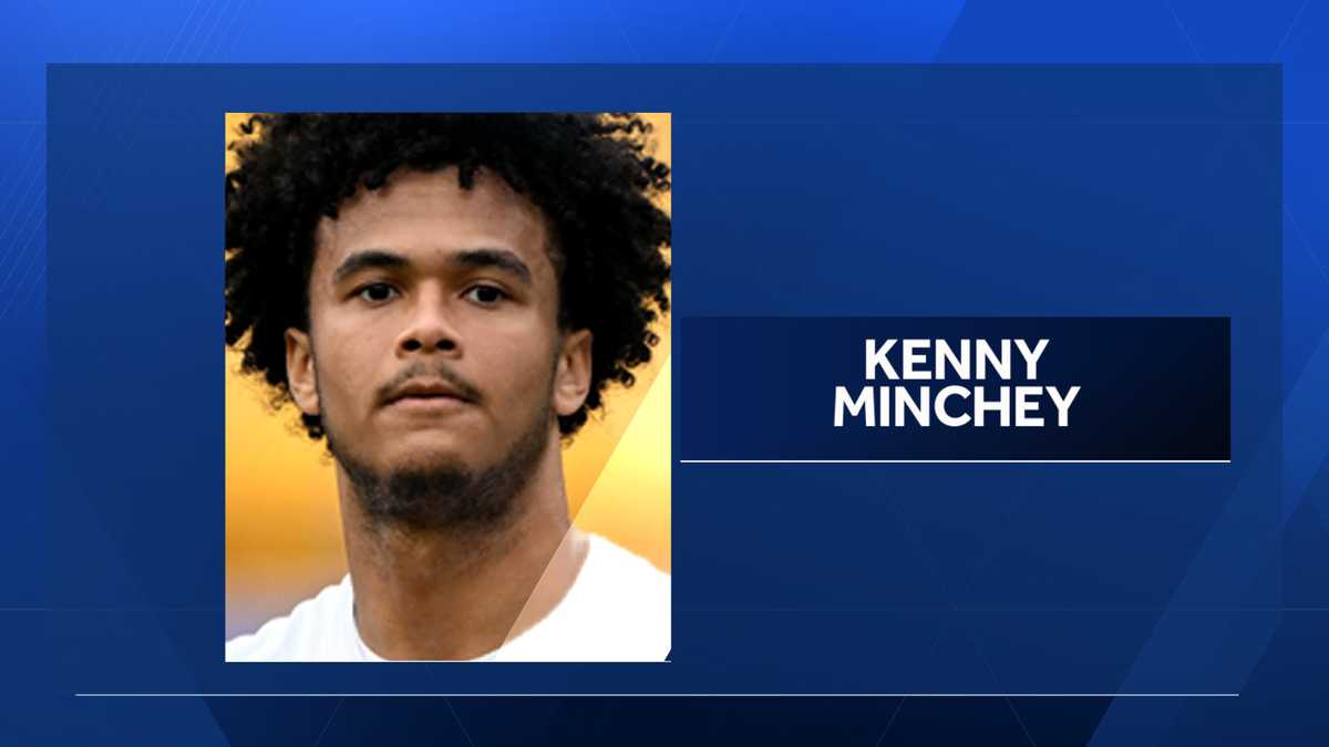 Reports: Nebraska football lands Notre Dame transfer quarterback