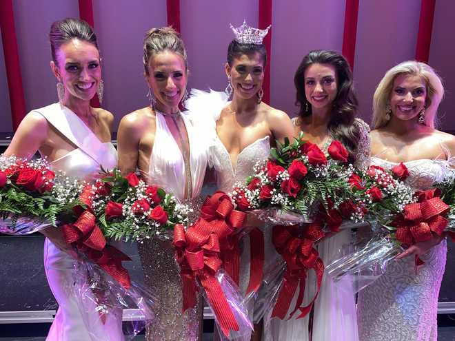miss&#x20;al&#x20;runner-ups&#x20;pictured&#x20;with&#x20;miss&#x20;alabama&#x20;emma&#x20;terry