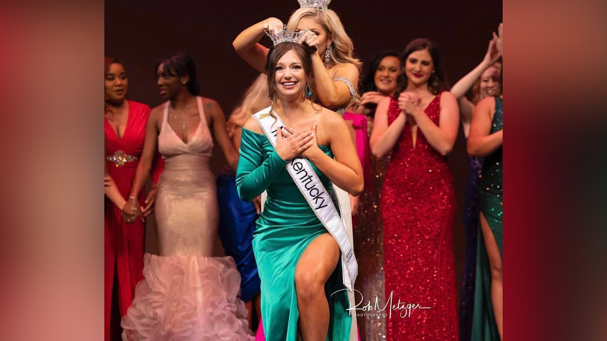 Northern Kentucky teacher, ﻿Hannah Edelen, crowned Miss Kentucky